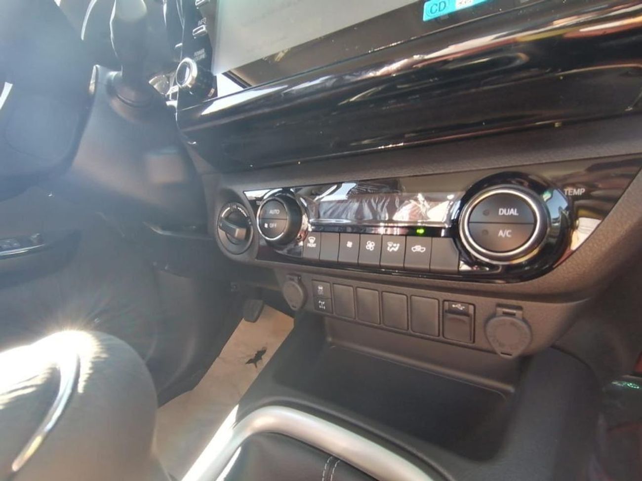 تويوتا هيلوكس Toyota Hilux SR5 2.4L 4*4 Diesel 2025