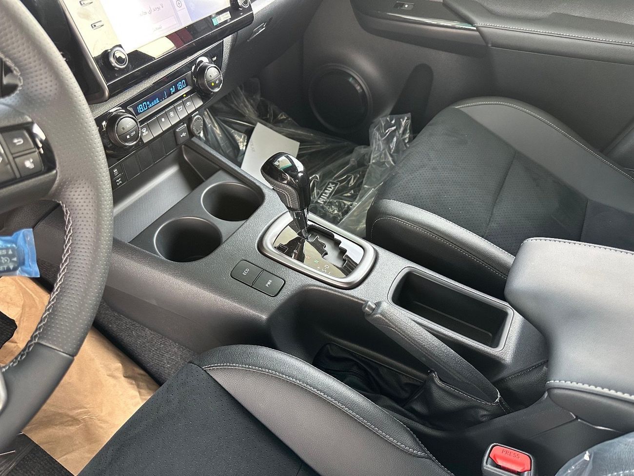 تويوتا هيلوكس GR Sport 4.0L