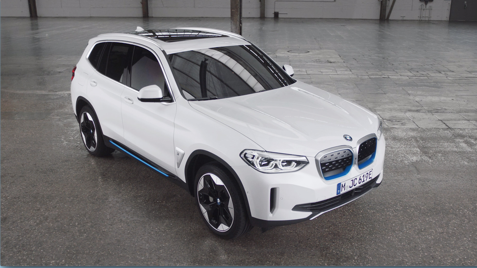 BMW iX3 exterior - Front Right Angled
