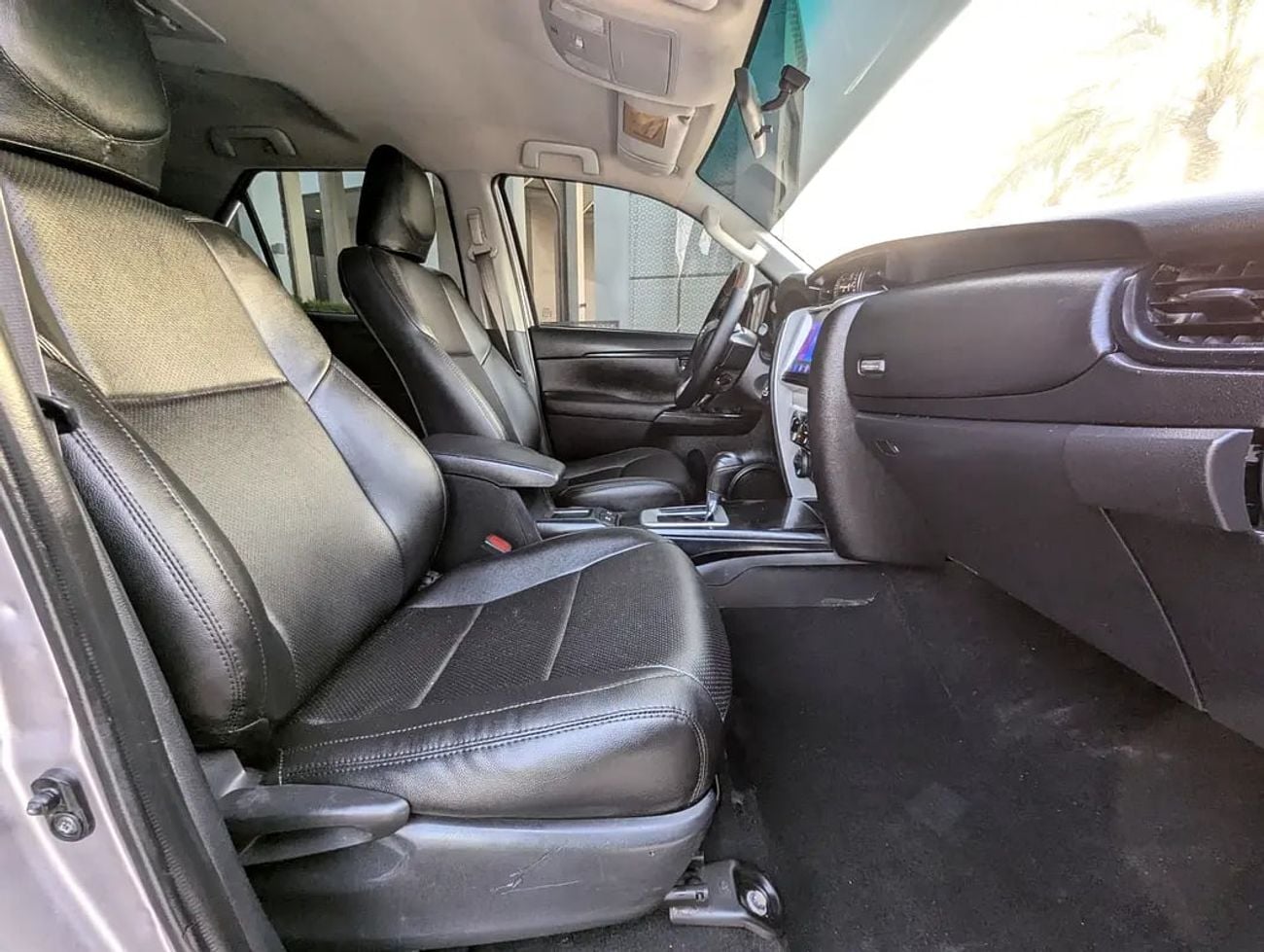 Toyota Fortuner Facelifted V4 2.7L EXR GCC Specs In Excellent Condition