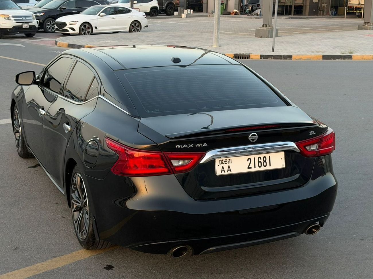 Nissan Maxima Top-of-the-line model, full options, panoramic