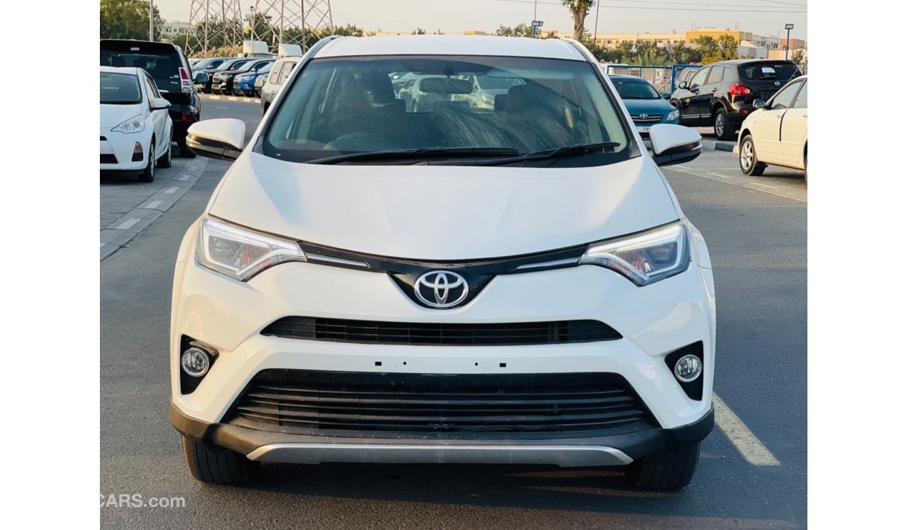 تويوتا راف ٤ Toyota RAV4 Petrol engine 2017 model 4wd drive very clean and good condition