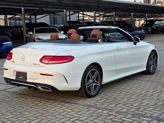 Mercedes-Benz C-Class Mercedes Benz C300 Coupe American Specs GCC Ready!, миниатюра 24