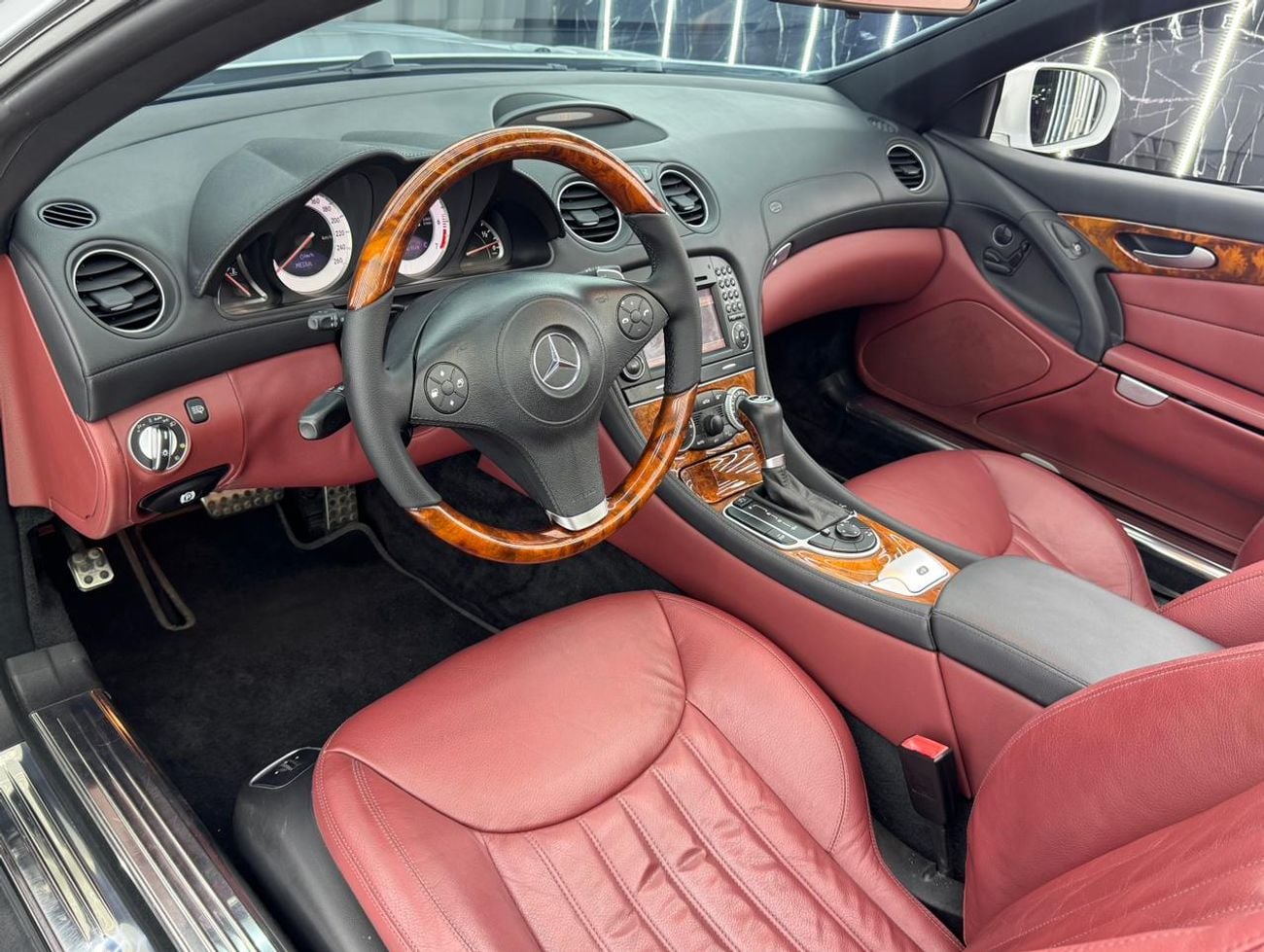 Mercedes-Benz SL 280 3.0 L,Excellent