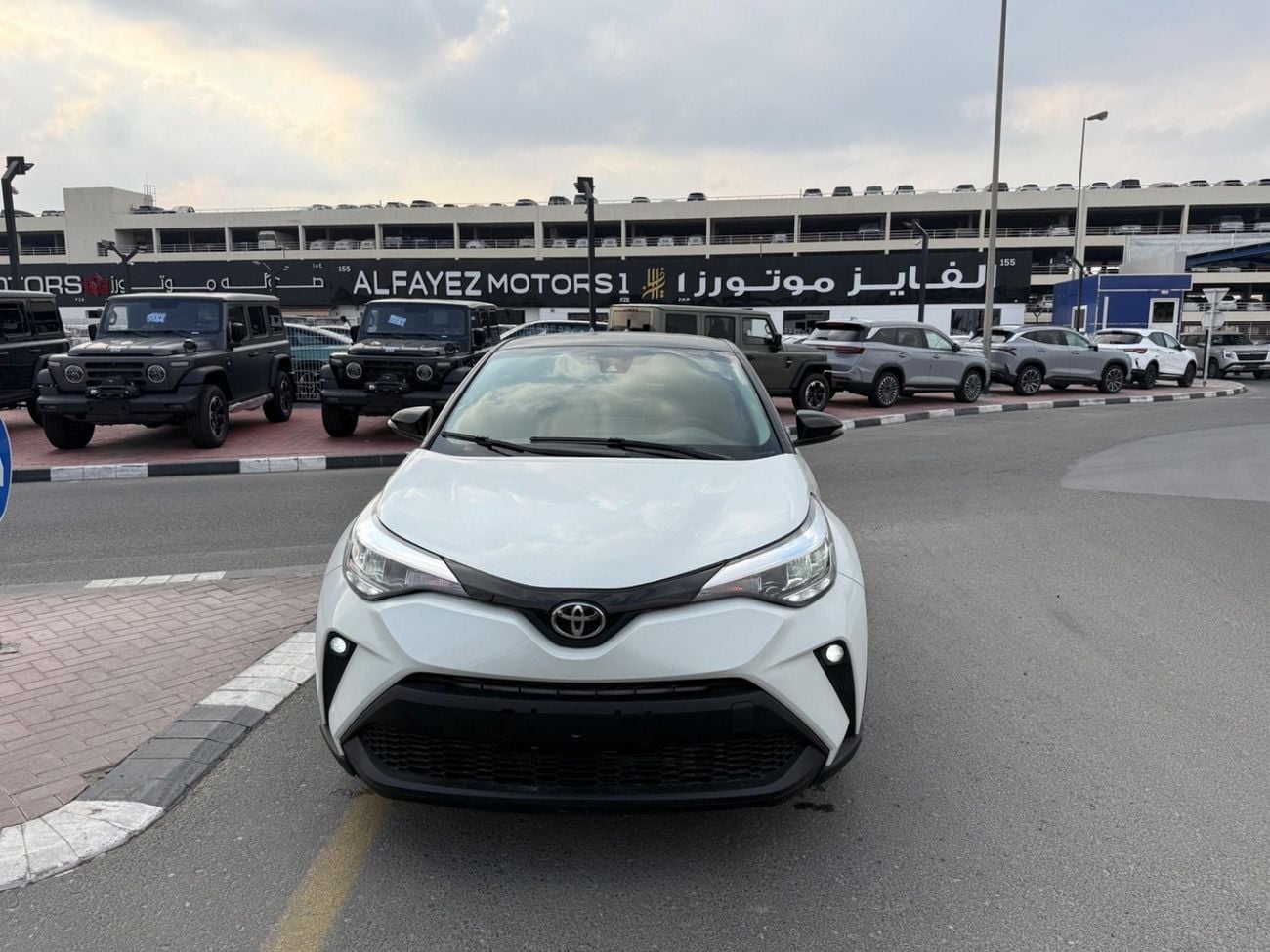 Toyota CHR LIMITED,LEADER SEAT,PUSH START, STICKER 2023 MODEL