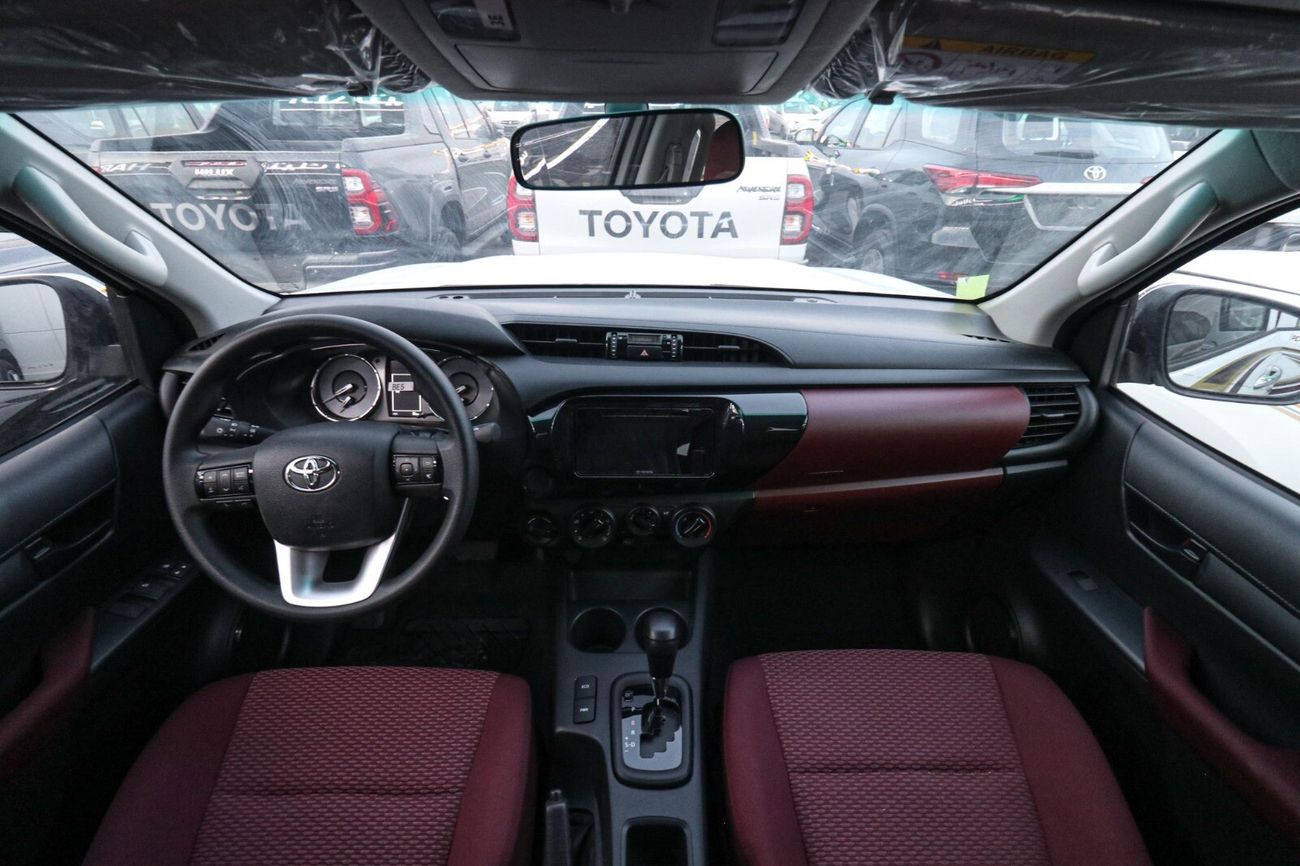 Toyota Hilux 2.7 V4 Petrol, A/T, Black Rims With Chrome Mirror, 4WD