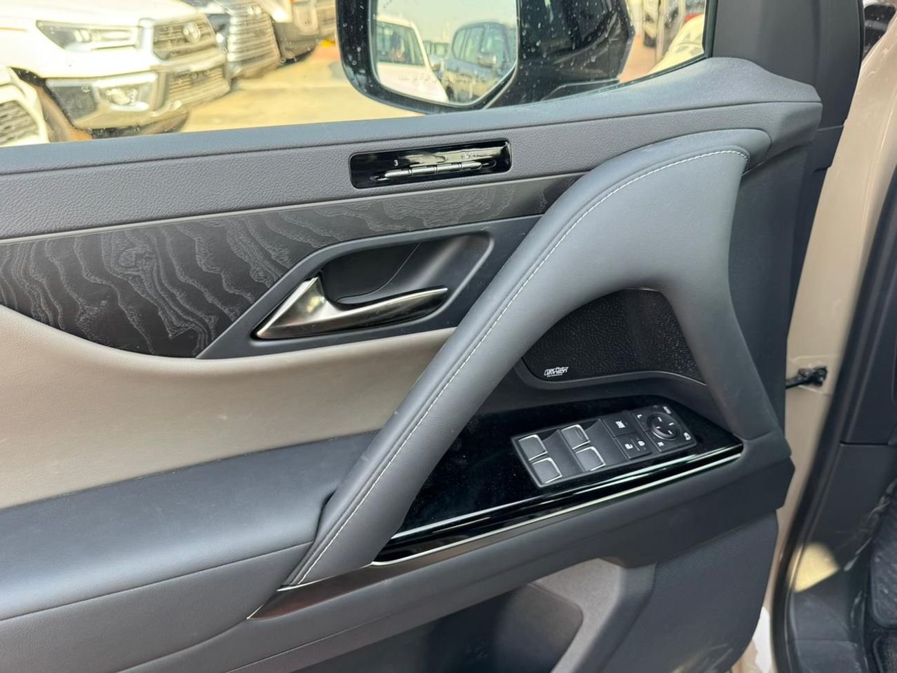 Lexus LX 600 LEXUS LX600 OVERTRAIL 3.5L 2025