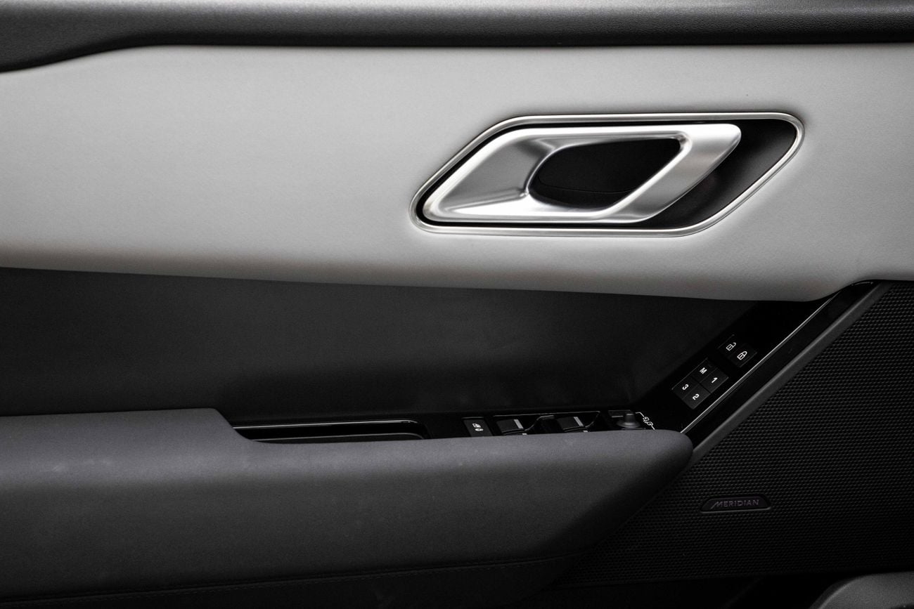 Land Rover Range Rover Velar Range Rover Velar Dynamic SE | 4,896 P.M | 0% Downpayment | Perfect Condition!