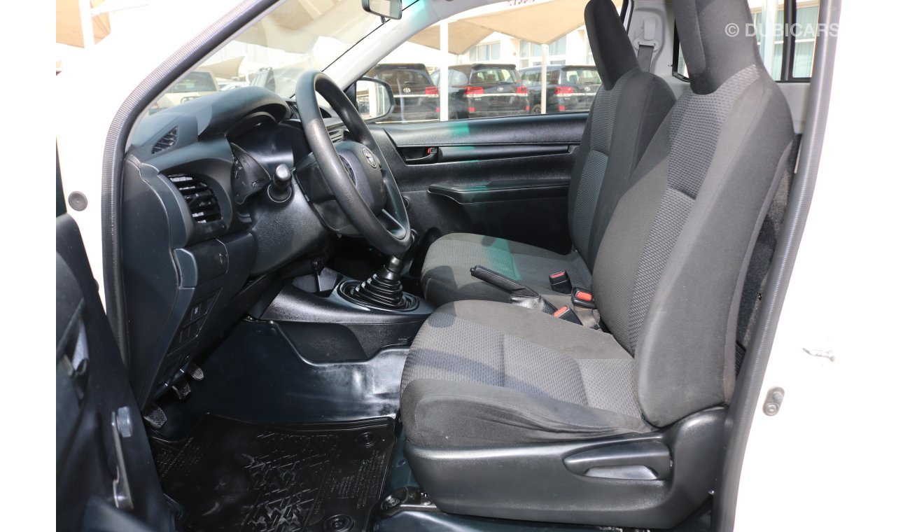 Toyota Hilux 4x2 SINGLE CABIN PICKUP WITH GCC SPECS