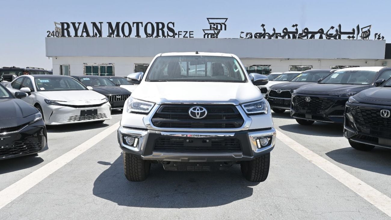 تويوتا هيلوكس Toyota Hilux SR5 GLXS 2.7L Petrol, Automatic 4WD, Model 2025, Color White