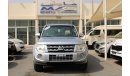 Mitsubishi Pajero ACCIDENTS FREE - ORIGINAL PAINT - GCC - SUNROOF - CAR IS IN PERFECT CONDITION INSIDE OUT