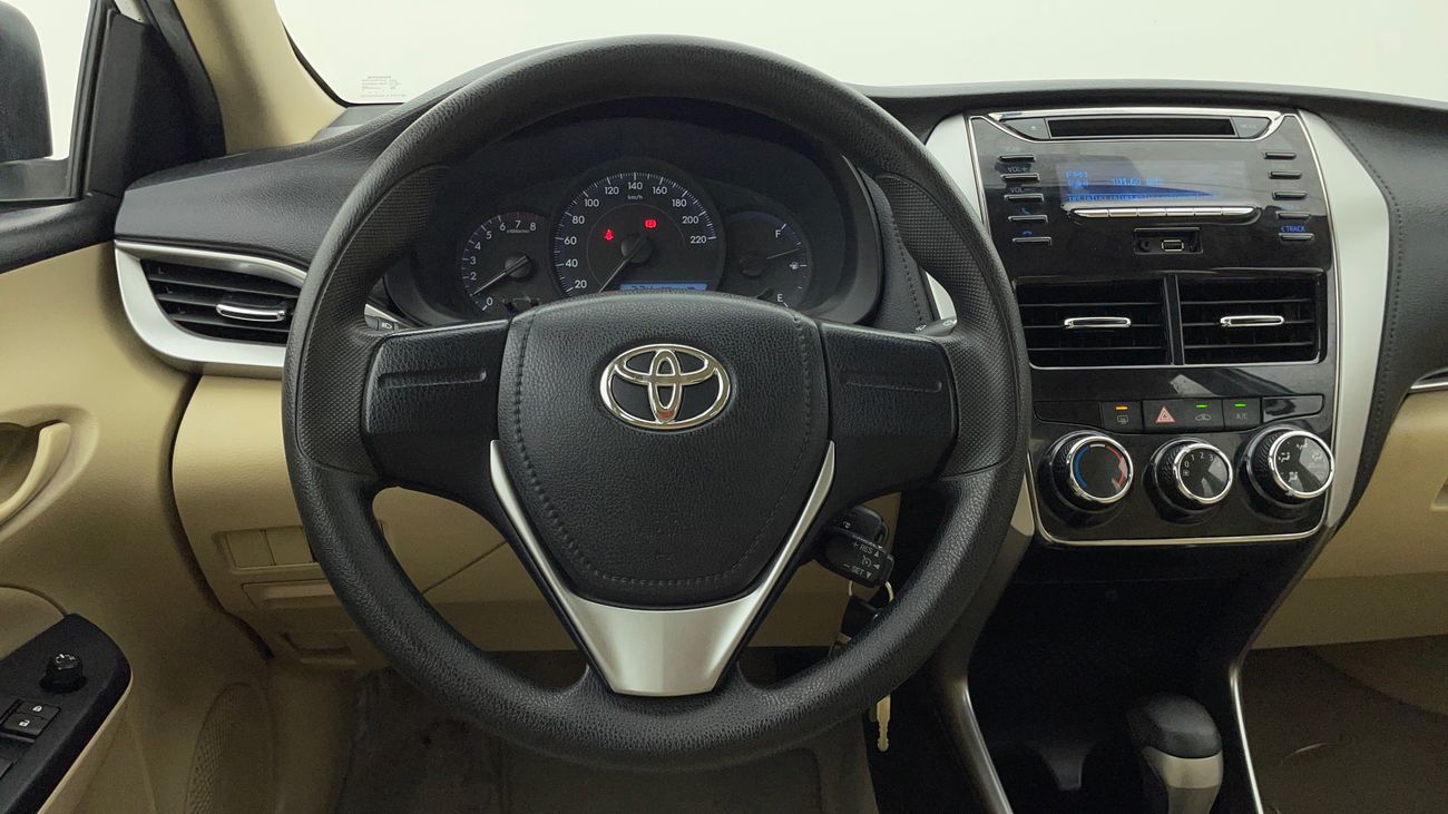 تويوتا يارس SE 1.5 | بدون دفعة مقدمة | اختبار القيادة في المنزل