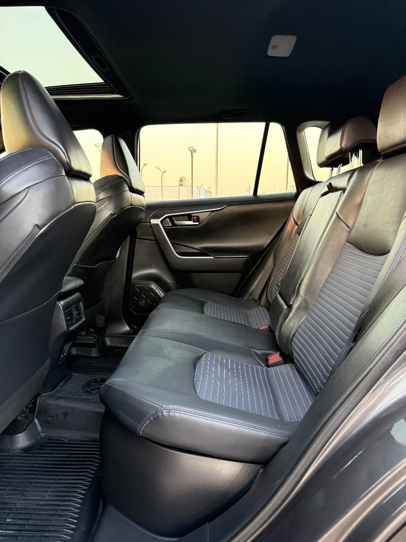 تويوتا راف ٤ 2024 TOYOTA RAV4 XSE HYBRID FULL OPTIONS IMPORTED USA