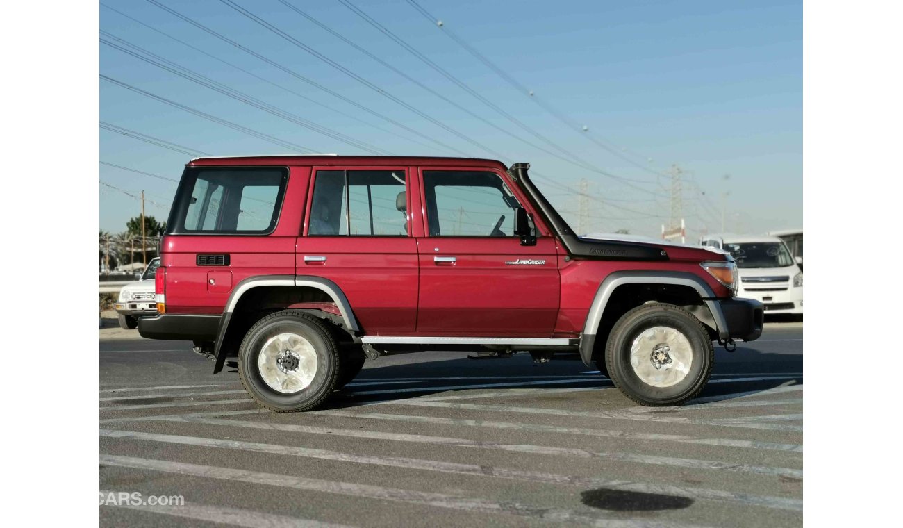 تويوتا لاند كروزر هارد توب 4.2L,V6,DIESEL,5DOOR,LX76,ALLOY WHEELS,OVER FENDER,A/T