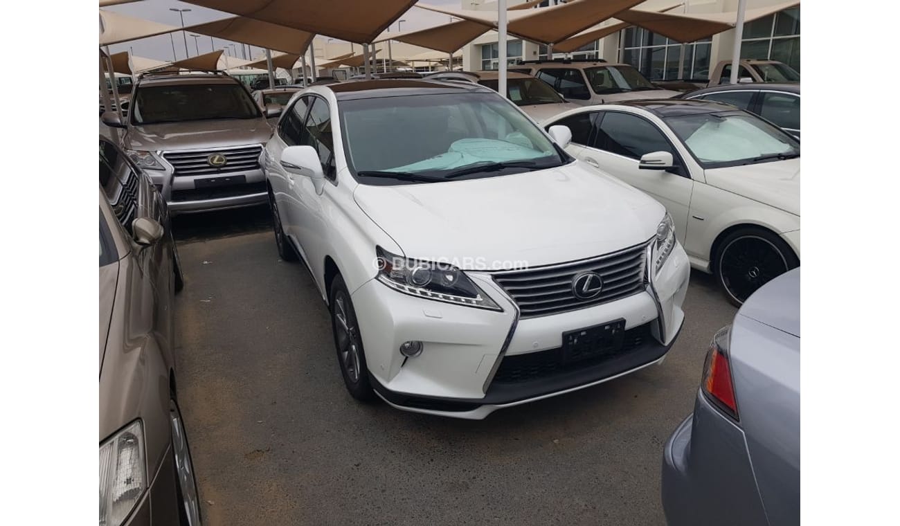 Lexus RX350 2013 model Full options panorama roof Gcc specs