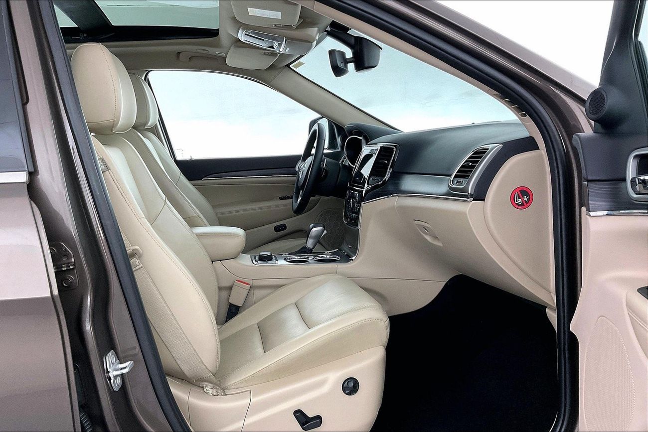 Toyota Yaris SE / E | 1 year free warranty | 0 Down Payment