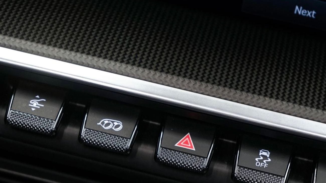 بورش 911 Turbo S 3.8L (640 HP) Coupe