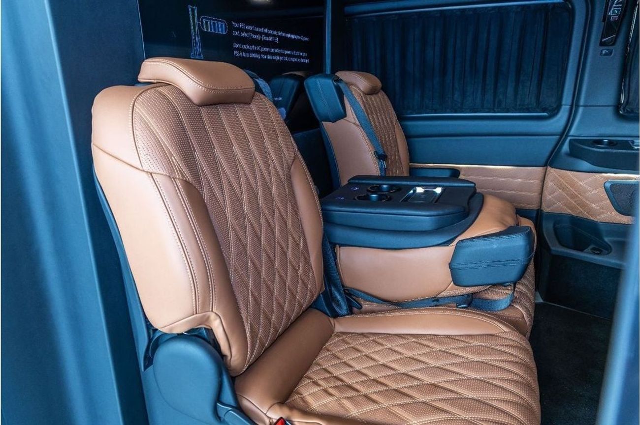 Mercedes-Benz V 300 Mercedes V300 VIP - 2025 GCC Specs Brand New