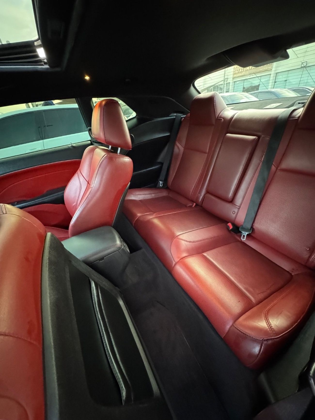 Dodge Challenger R/T Plus 5.7L (372 HP)