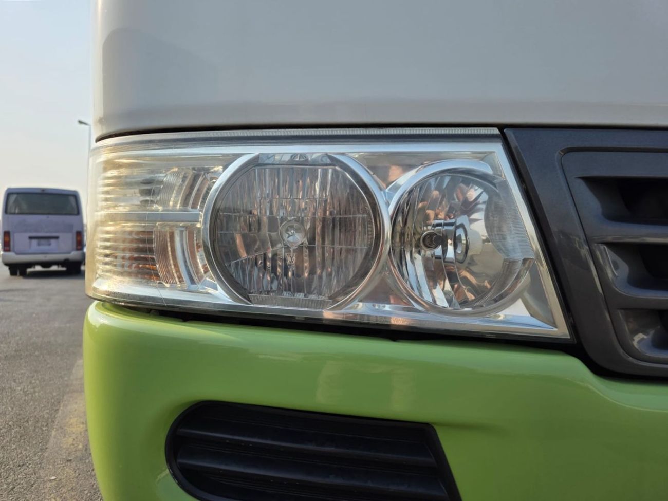 Toyota Coaster TOYOTA COASTER BUS RHD 2012 MODEL 4.0 L DIESEL AUTOMATIC(PM53691)