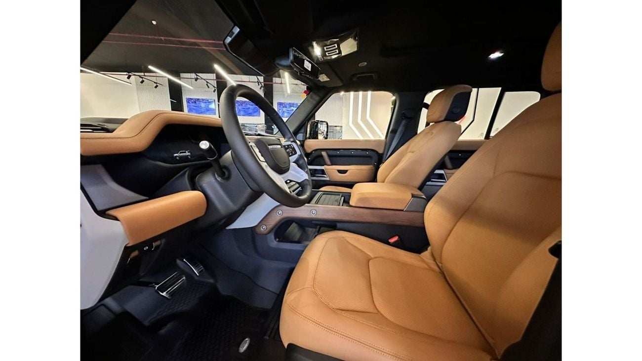 Land Rover Defender Defender HSE P400/22´ ALLOY WHEELS /2024 /GCC / 5 YEARS WARRANTY AND SERVICE