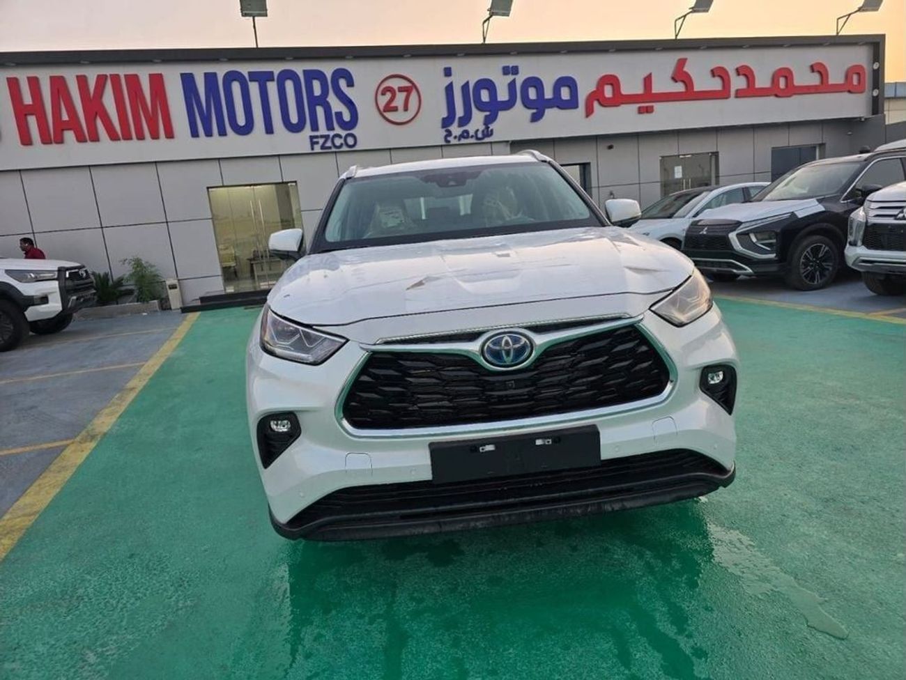 Toyota Highlander 2.5L Hybrid VXR (AWD)