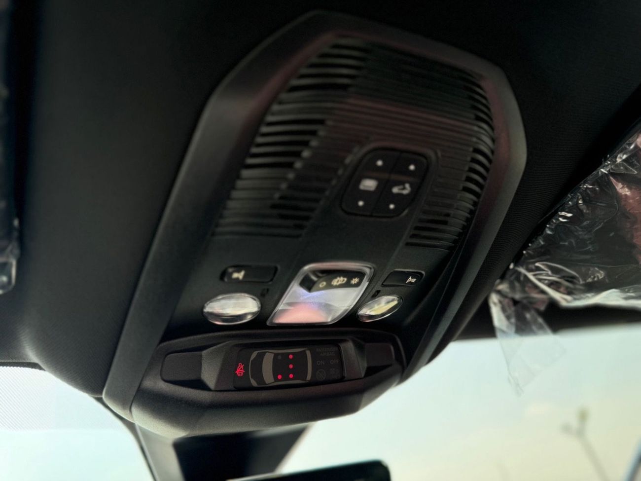 Peugeot 3008 PEUGEOT 3008 GT - 1.6T - (2025 MODEL) GCC specs