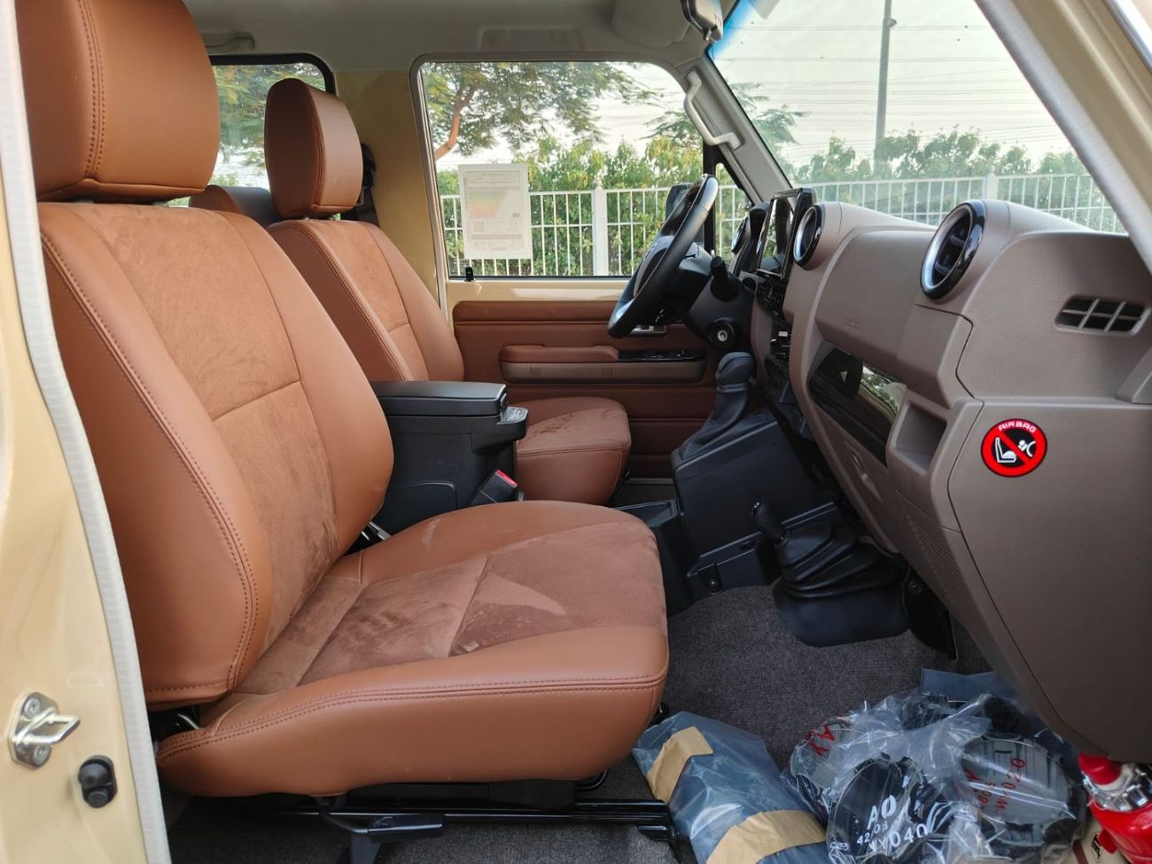 Toyota Land Cruiser 70 2024 Toyota Land Cruiser LC71 LX (3-Door) Hardtop 4.0L V6 Petrol A/T 4x4 Export Only