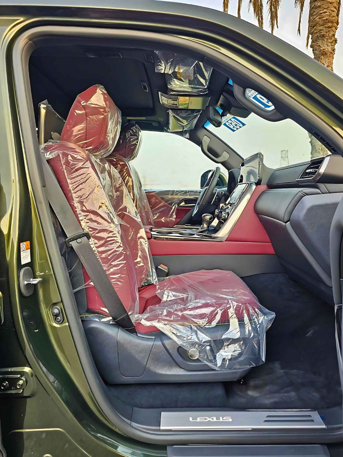 لكزس LX 600 URBAN / FULL OPTION / AT / 3.5L V6 / POWER SEATS & SUNROOF / CODE#LX6U