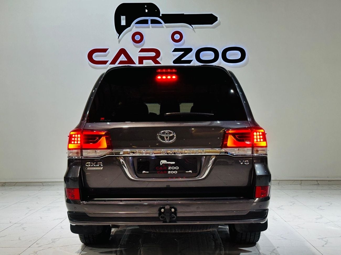 تويوتا لاند كروزر GXR 4.0L (271 HP) 4WD
