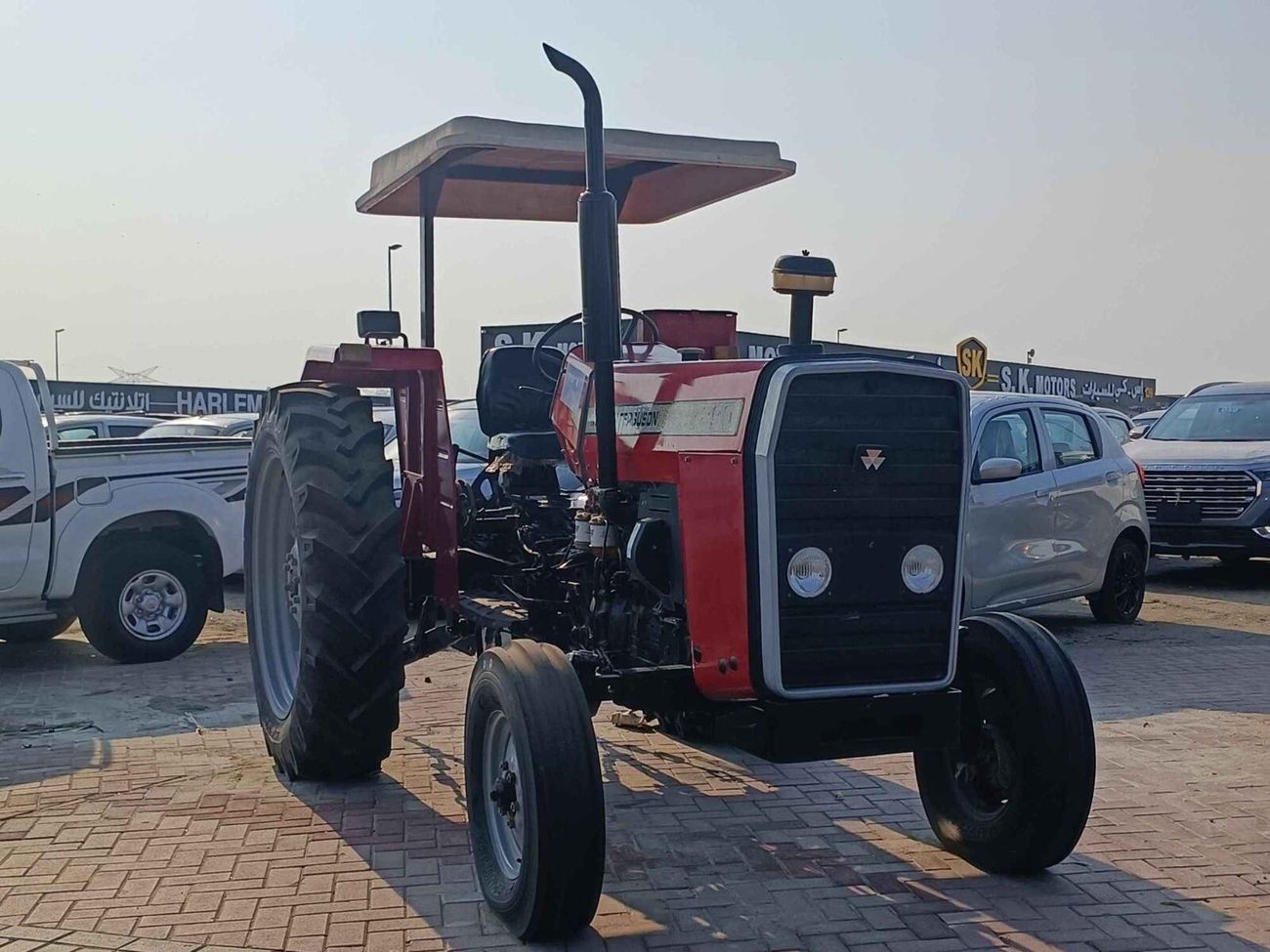 ماسي فيرجوسون 290 Tractor, Diesel, With Hok, 2WD, Hydrostatic Steering (CODE # 67921)