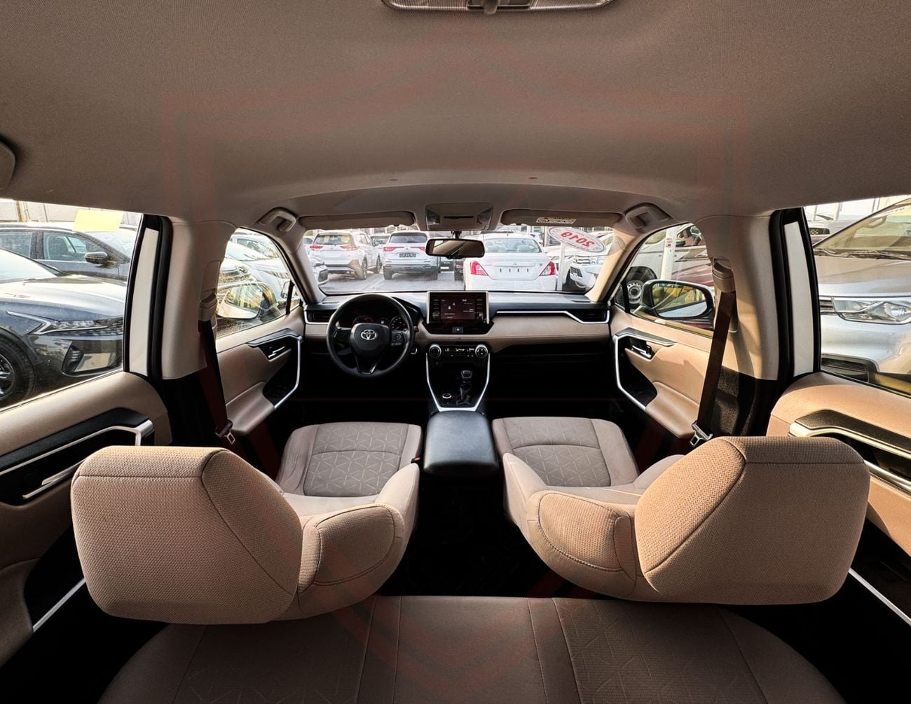 تويوتا راف ٤ تويوتا راف فور هايبرد | 2.5 لتر | 2019 | خليجية | خالية من الحوادث | بحالة ممتازة | 1380 شهرياً