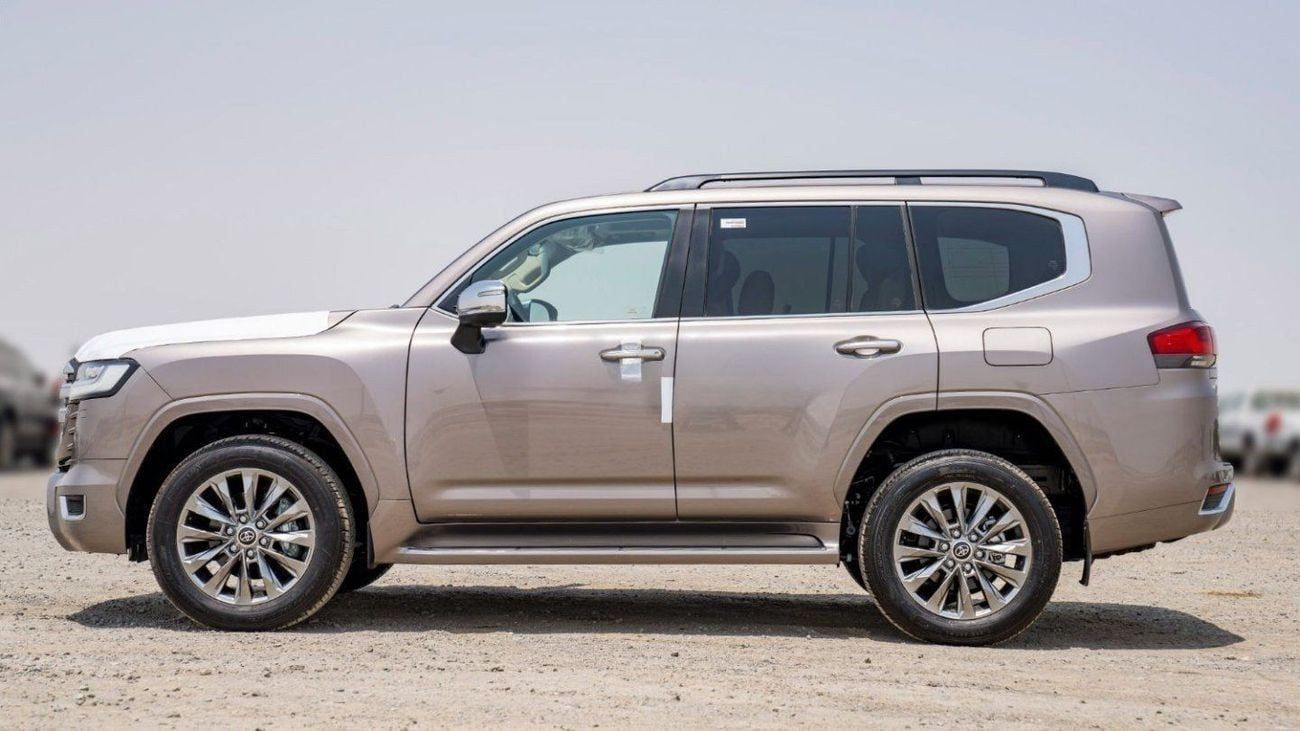 Toyota Land Cruiser VXR Petrol Full Option 2025