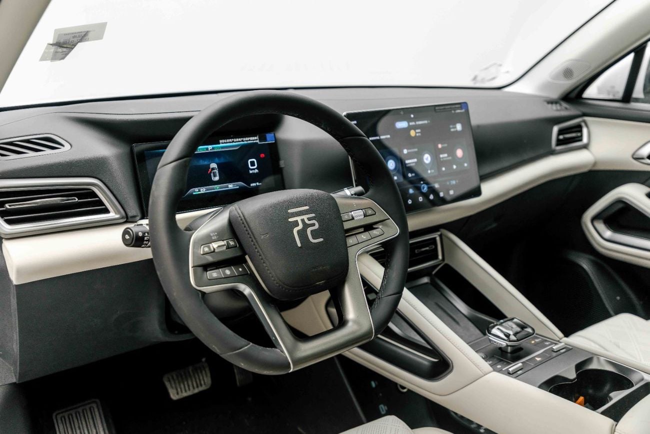 BYD Yuan Up Transcend - White Inside Beige | Export Only