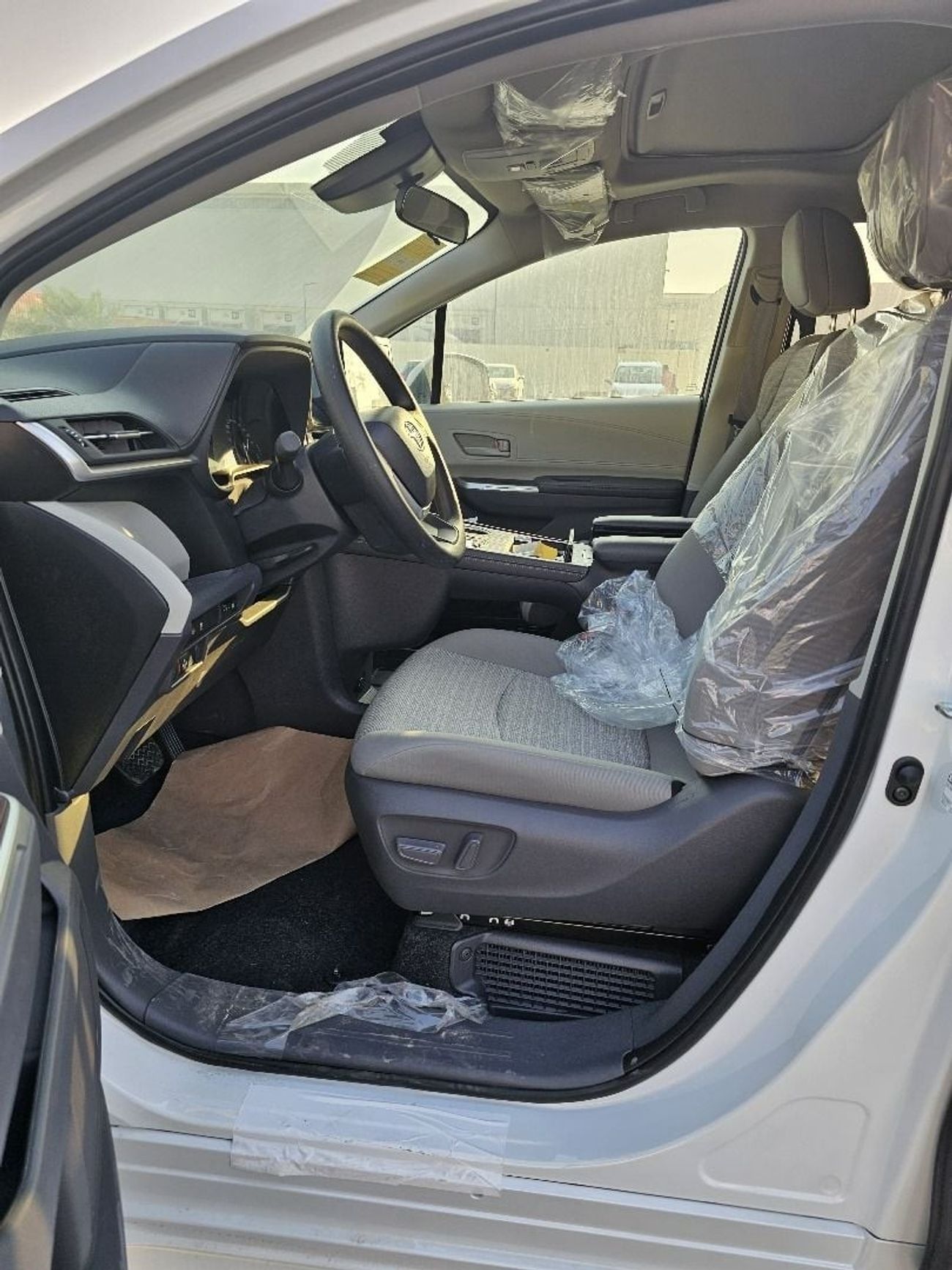 Toyota Sienna 2023 Toyota Sienna 2.5L Comfort Hybrid