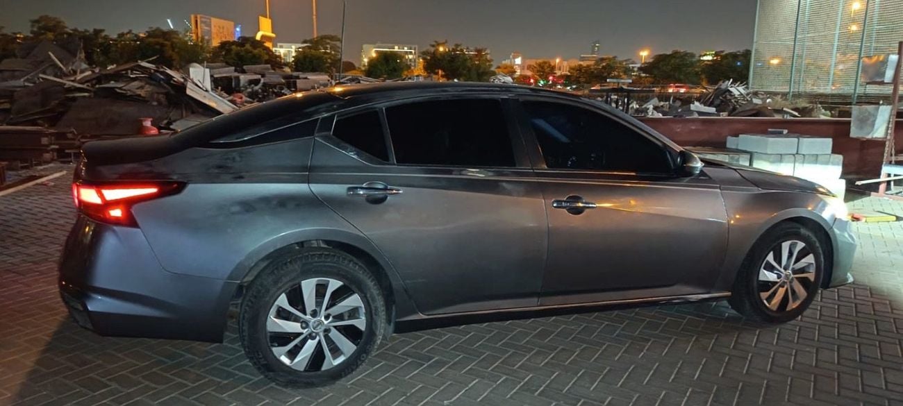 Nissan Altima SV 2.5L