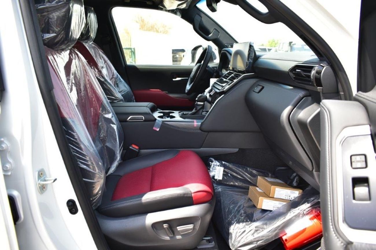 Toyota Land Cruiser 300 VXR V6 3.3L Diesel Automatic