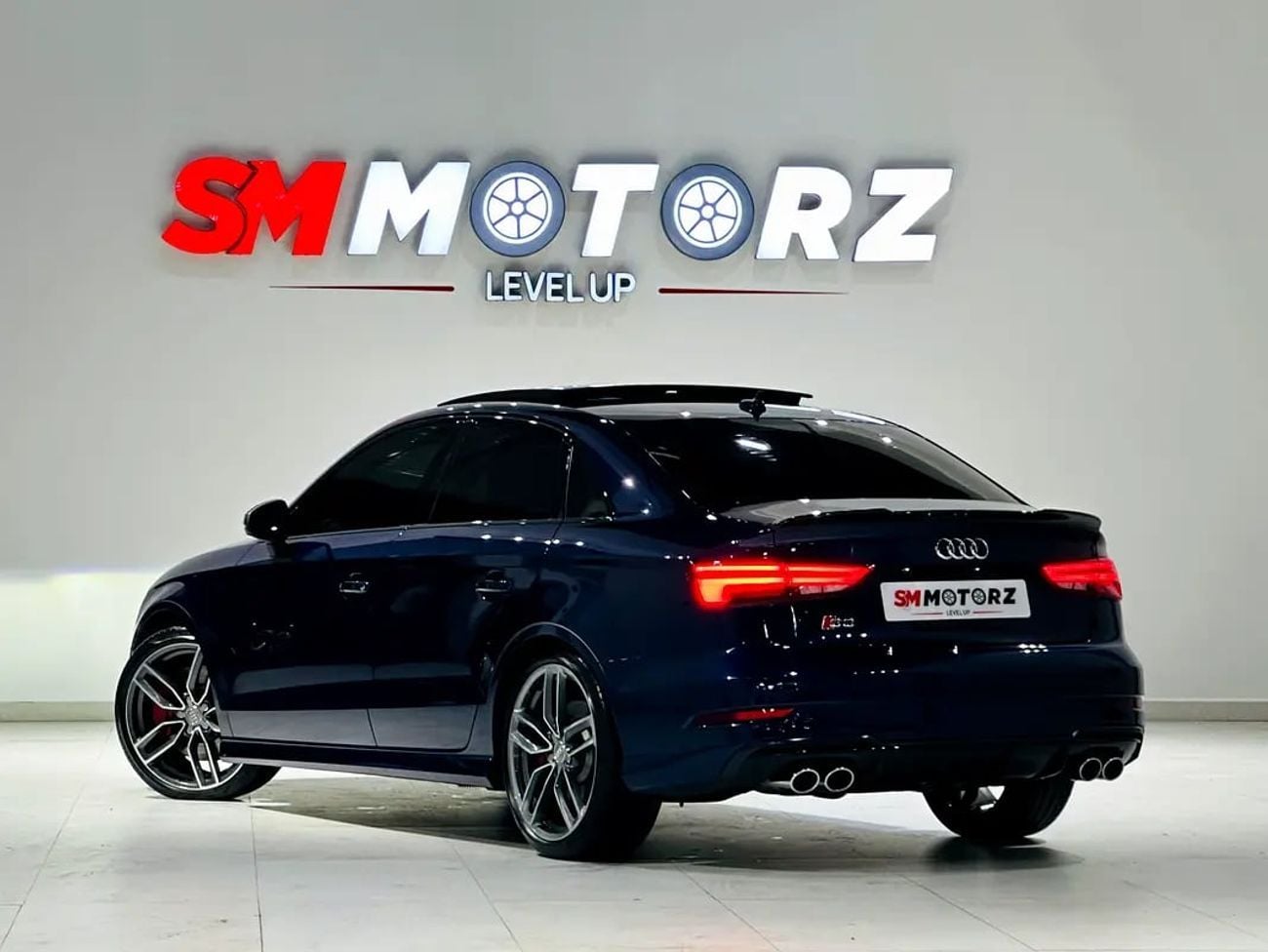 Audi S3 STD TFSI quattro 2.0L