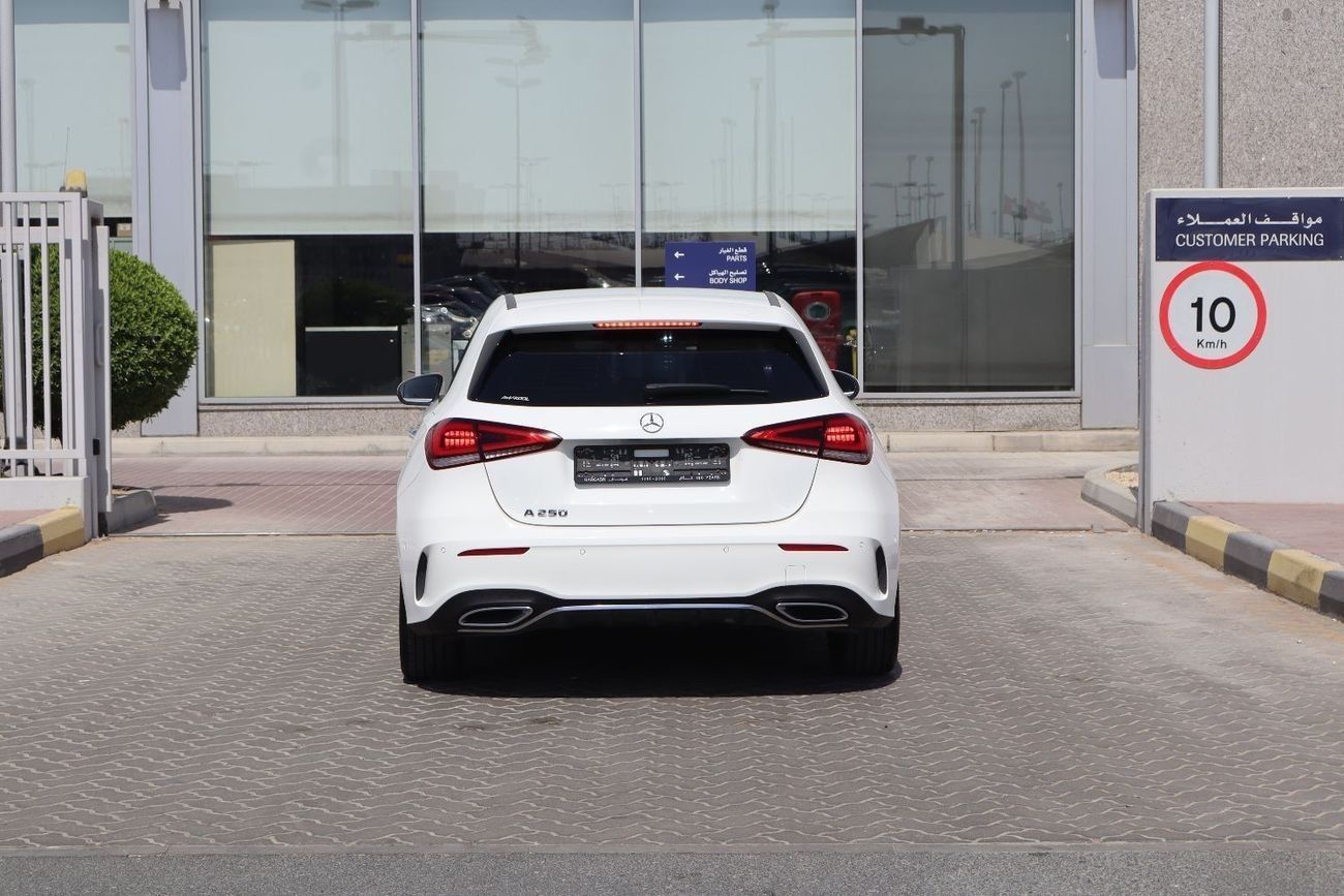 مرسيدس بنز A 250 Std 2.0L (224 HP)