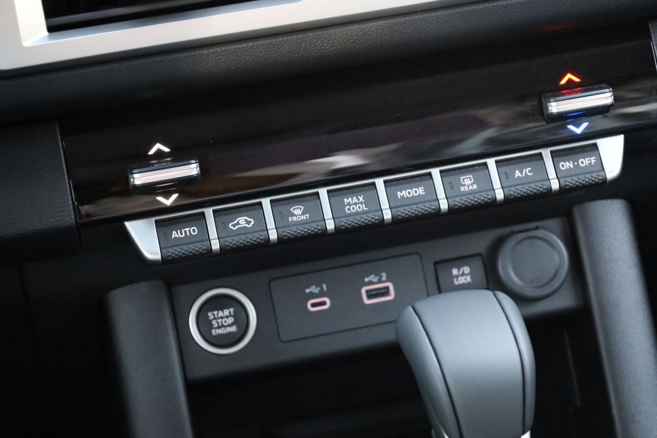 Mitsubishi L200 SPORTERO 2.4L AT 2024 MODEL