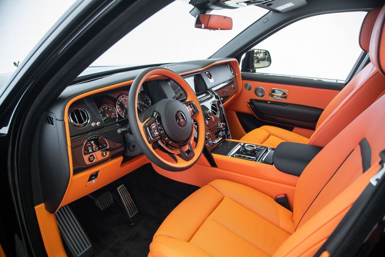 رولز رويس كولينان BLACK BADGE