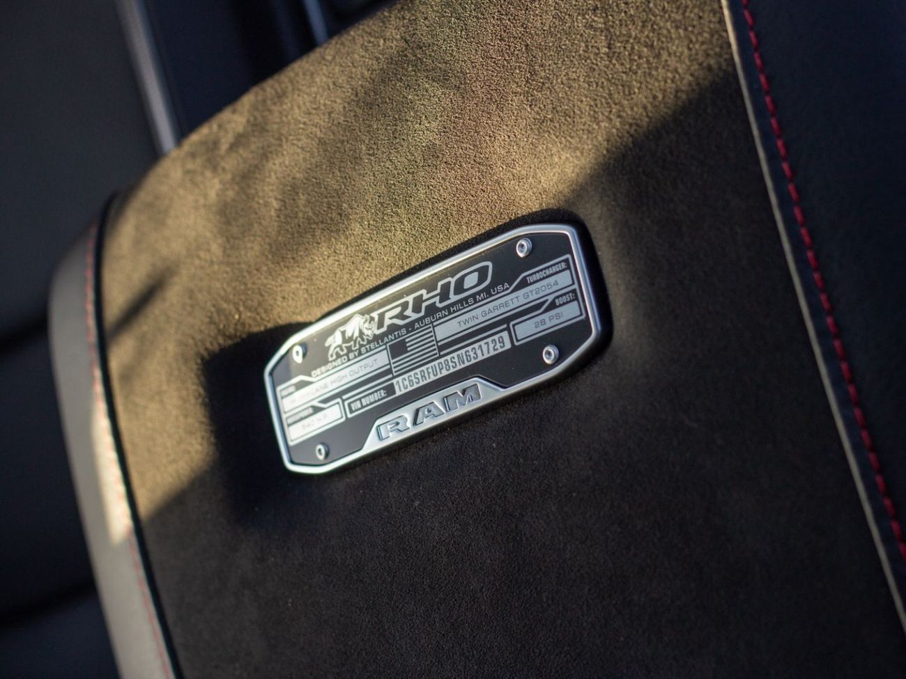 رام 1500 EXPORT PRICE - 2025 RAM  RHO 3.0L HO TWIN TURBO ESS - BLACK (FULL OPTION)