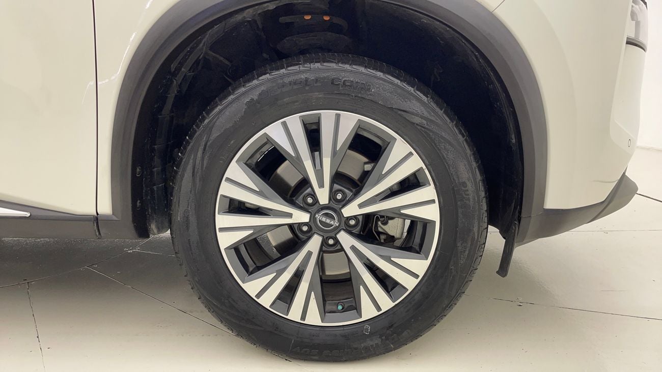 نيسان إكس تريل SV 2.5 | بدون دفعة مقدمة | اختبار القيادة في المنزل