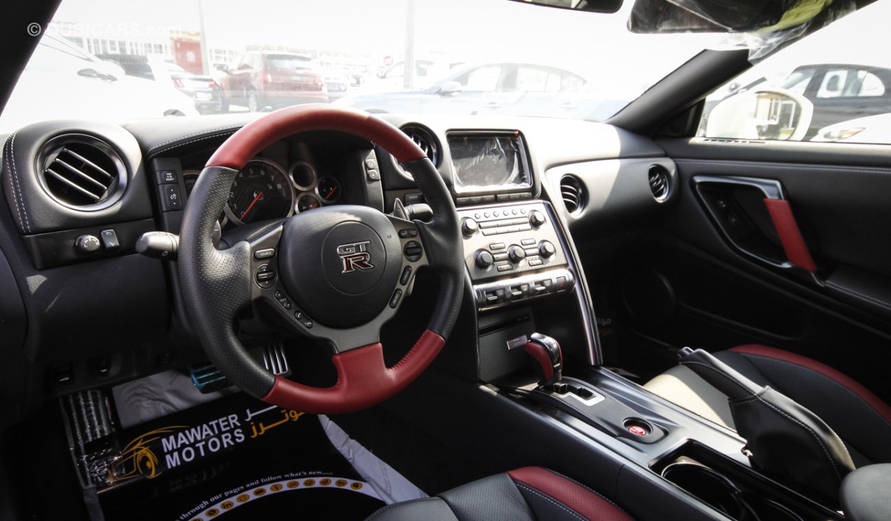 Used Nissan GT-R 2016 for sale in Dubai - 48566