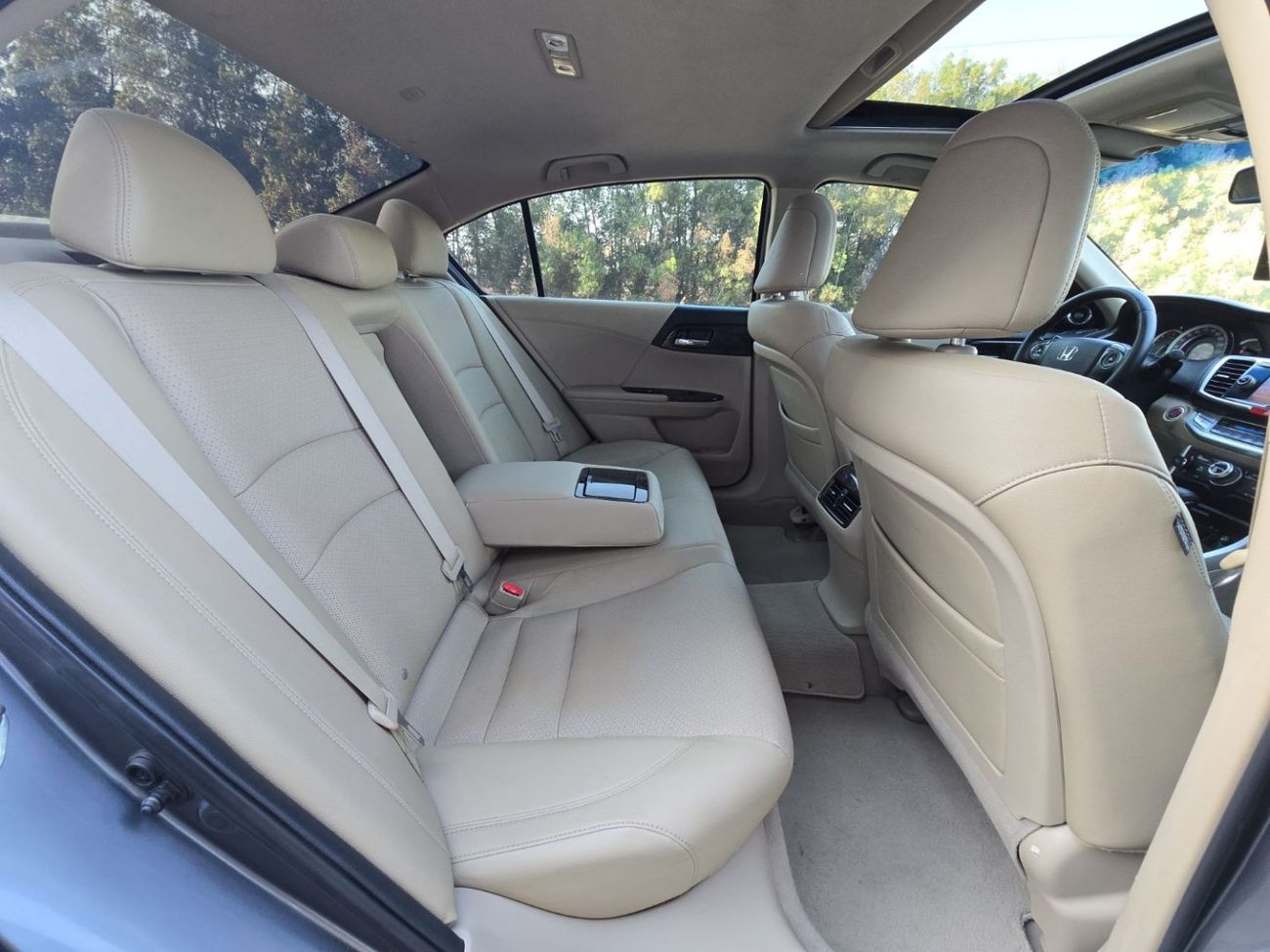 هوندا أكورد Sport 2.4L HONDA ACCORD 2016 GCC ORGINAL PAINT // ACCIDENT FREE // FULL OPITION