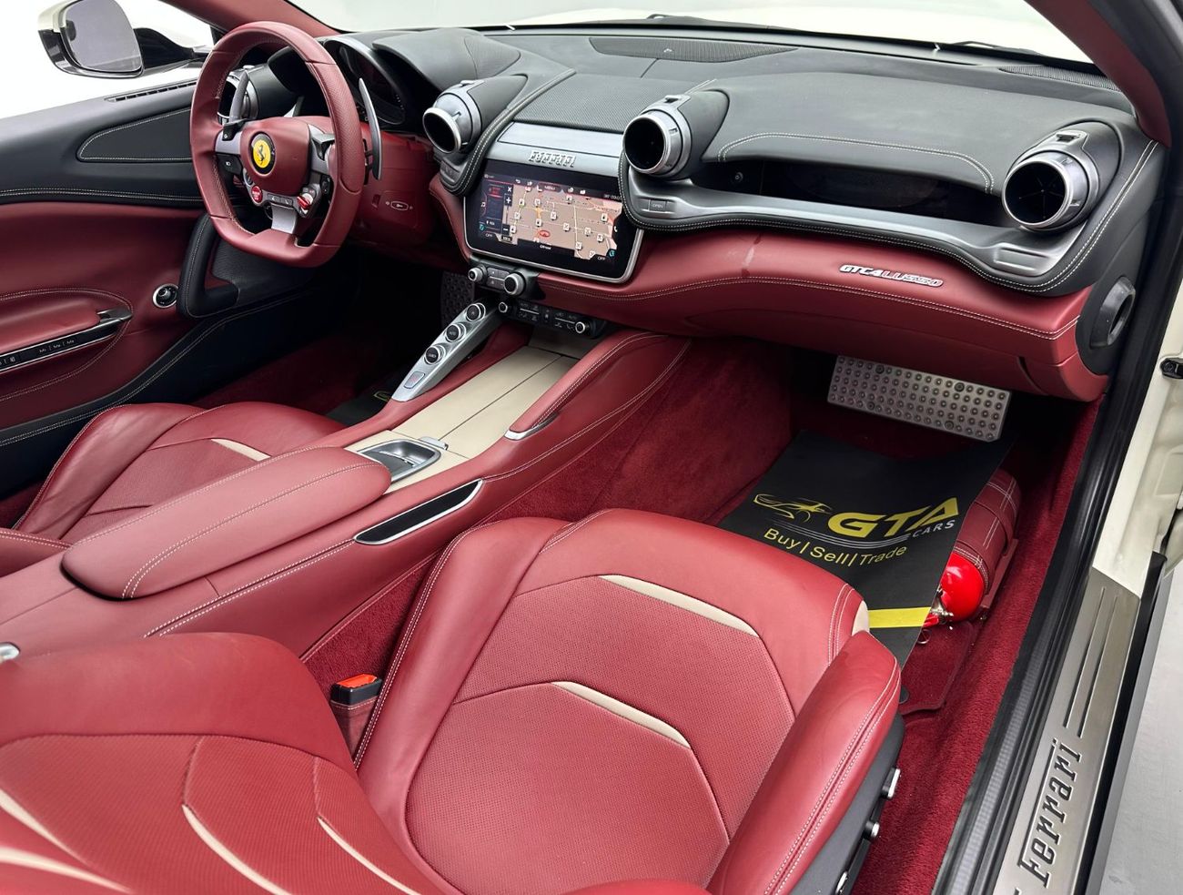 فيراري جي تي سي 4  لوسو 2017 Ferrari GTC4Lusso V12, Agency Full Service History, GCC