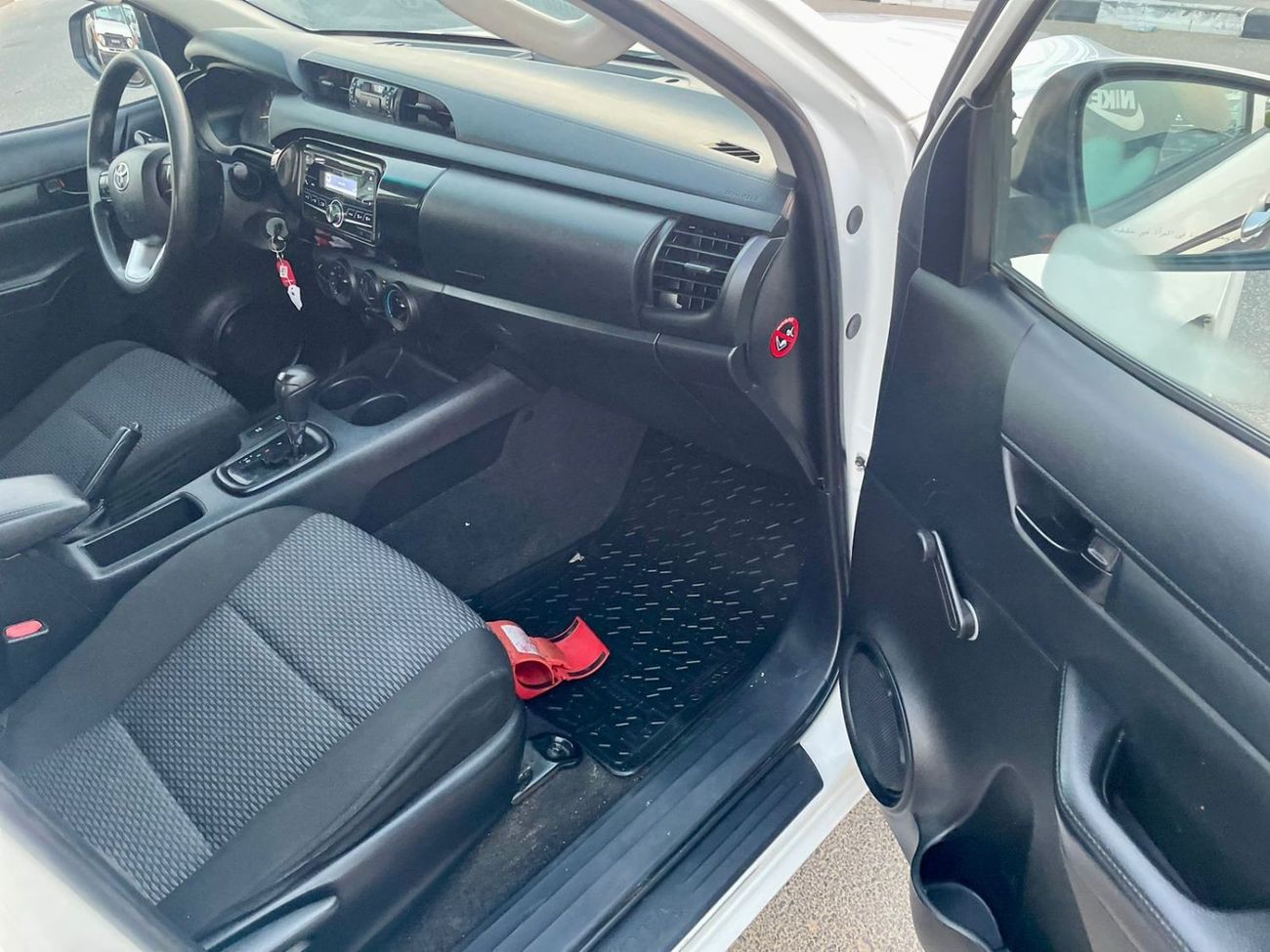 تويوتا هيلوكس 2019 Toyota Hilux GL 2.7L V4 - AWD 4x4 - Patrol Automatic - 149,000 km