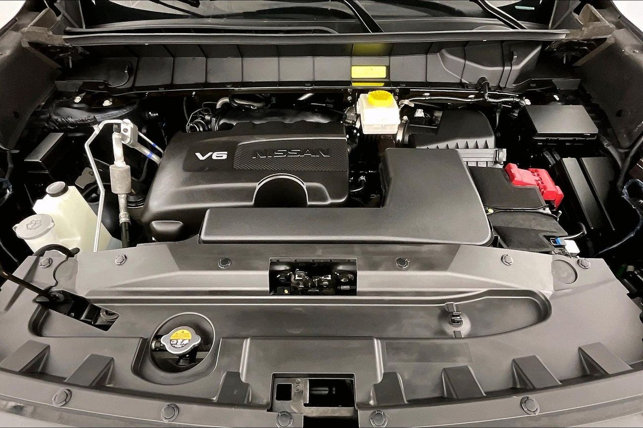 نيسان باثفايندر SL | عرض العيد الحصري | خالية من أضرار الفيضانات