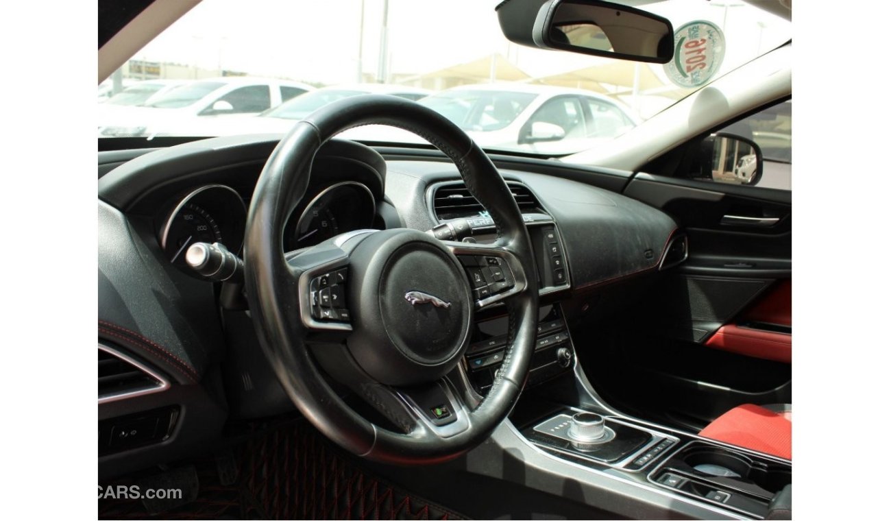 Jaguar XE R - SPORT - GCC - 2 KEYS - FULL OPTION - ACCIDENTS FREE - CAR IS IN PERFECT CONDITION INSIDE OUT