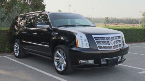Cadillac Escalade Escalade platinum 2011 GCC accident free - good condition